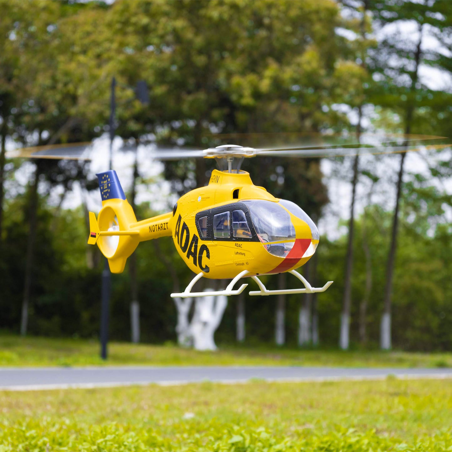 Flywing EC-135 6CH RC GPS Scale helicopter 4 Blades Stabilized 450L size Fuselages with H1